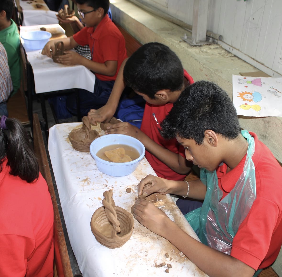 Crochet and pottery workshop at VJPS