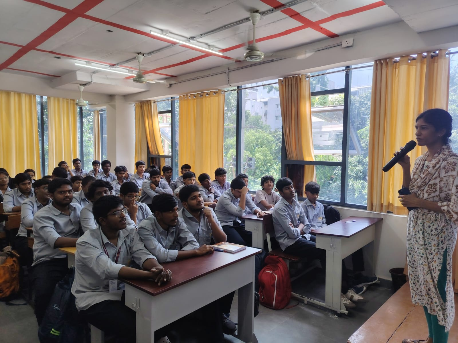 Academic support session at VJJC